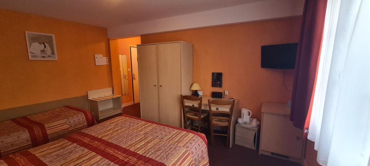 Logis Hotel Saint-Hubert Кур-Шеверни Экстерьер фото