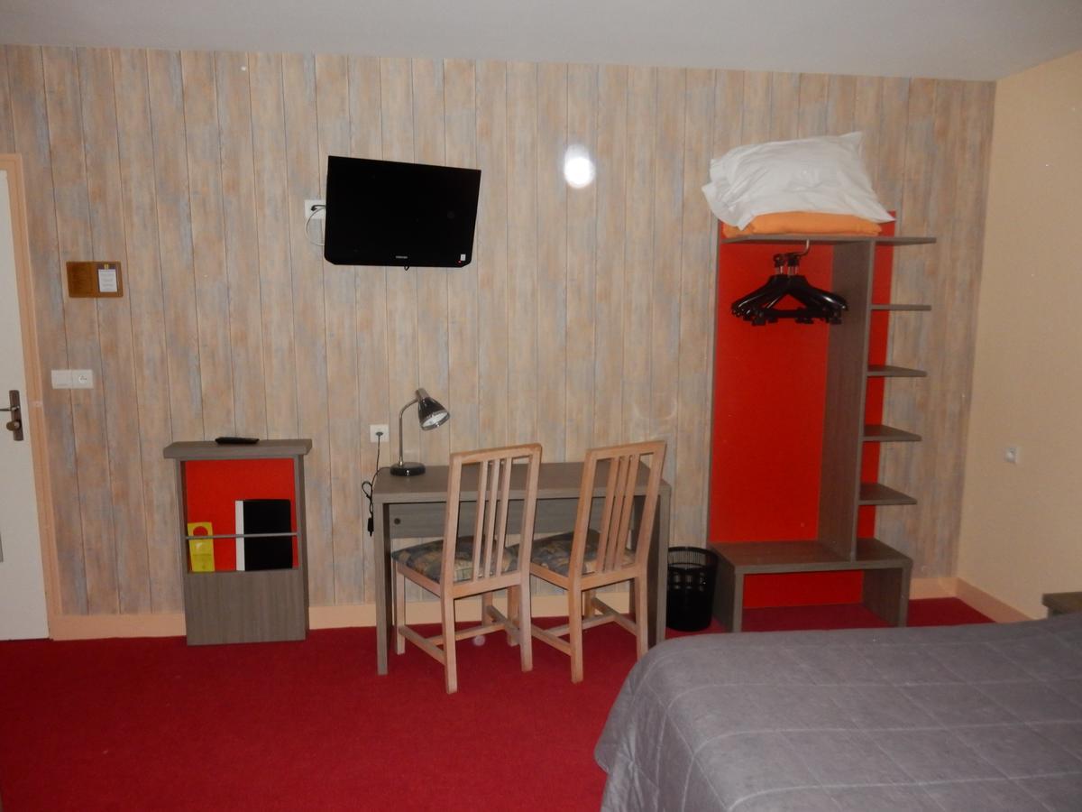 Logis Hotel Saint-Hubert Кур-Шеверни Экстерьер фото