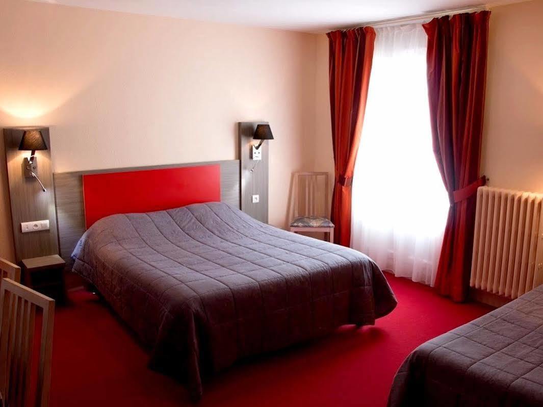 Logis Hotel Saint-Hubert Кур-Шеверни Экстерьер фото