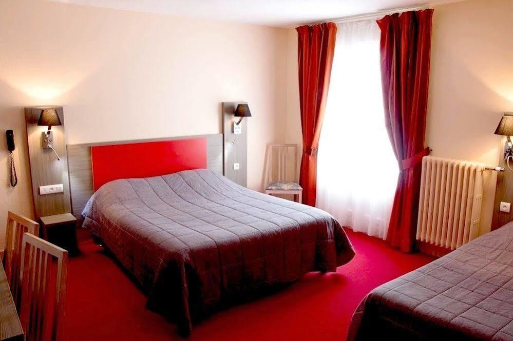 Logis Hotel Saint-Hubert Кур-Шеверни Экстерьер фото